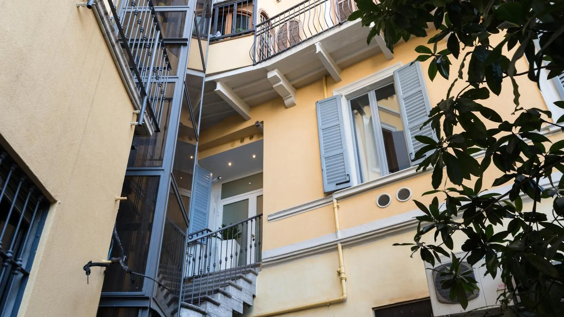 Apartment Porta Venezia Open Space - Due Passi Dal Duomo - 2 Bagni Milan
